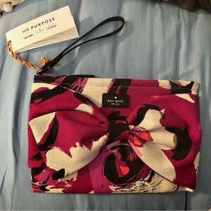 Kate Spade Floral Wristlet Bag, Size: 10"L x 1"W x 7"H (Women, NWT)